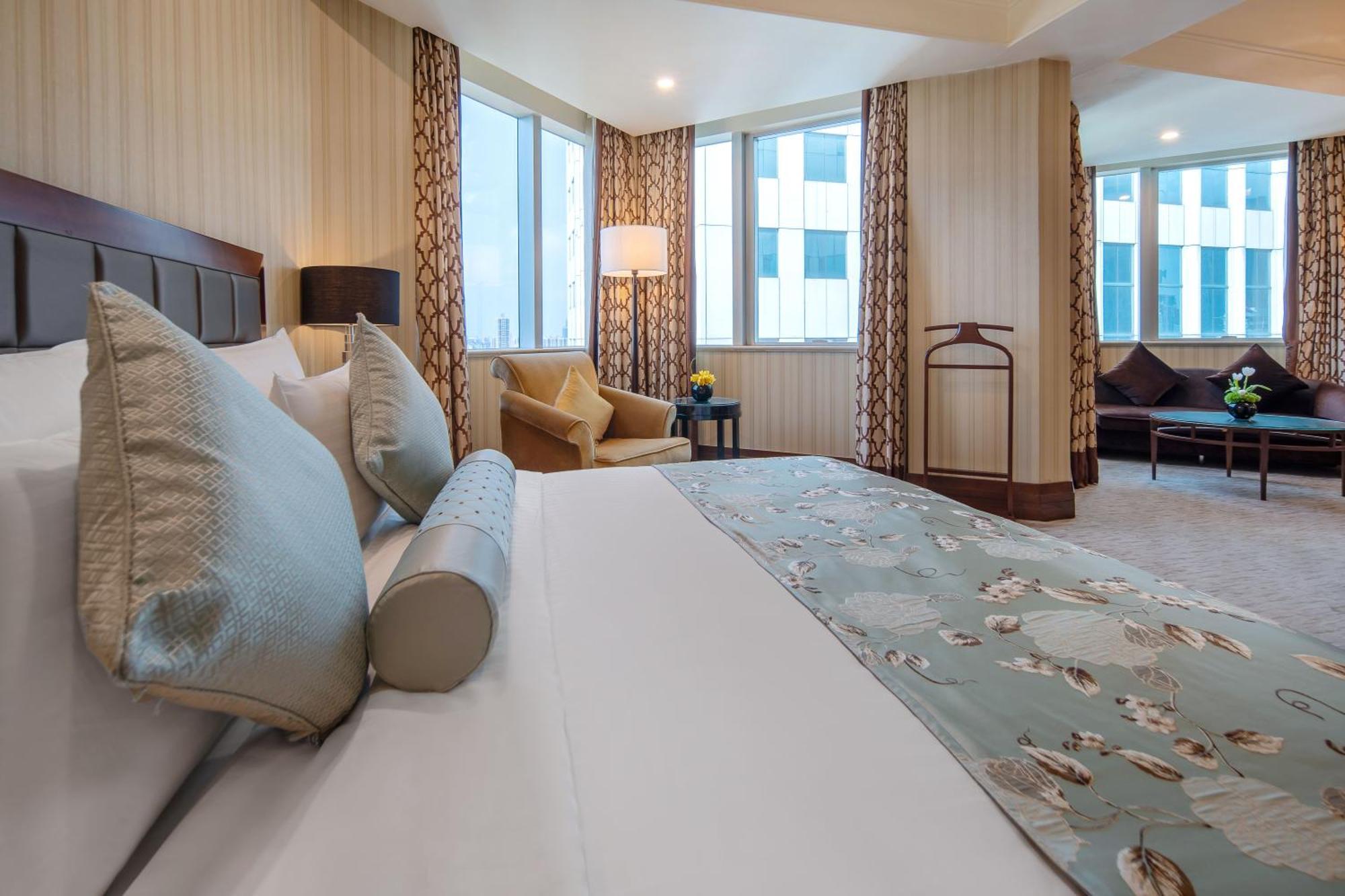 Wuhan Jin Jiang International Hotel Exterior photo